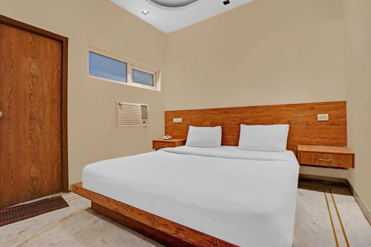 Airport Hotel Goodluck New Delhi Exterior foto