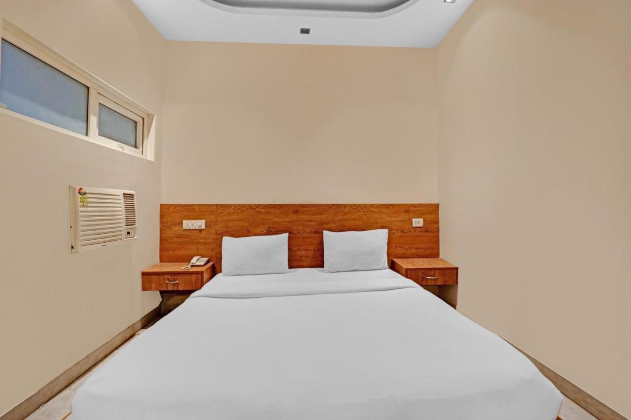 Airport Hotel Goodluck New Delhi Exterior foto