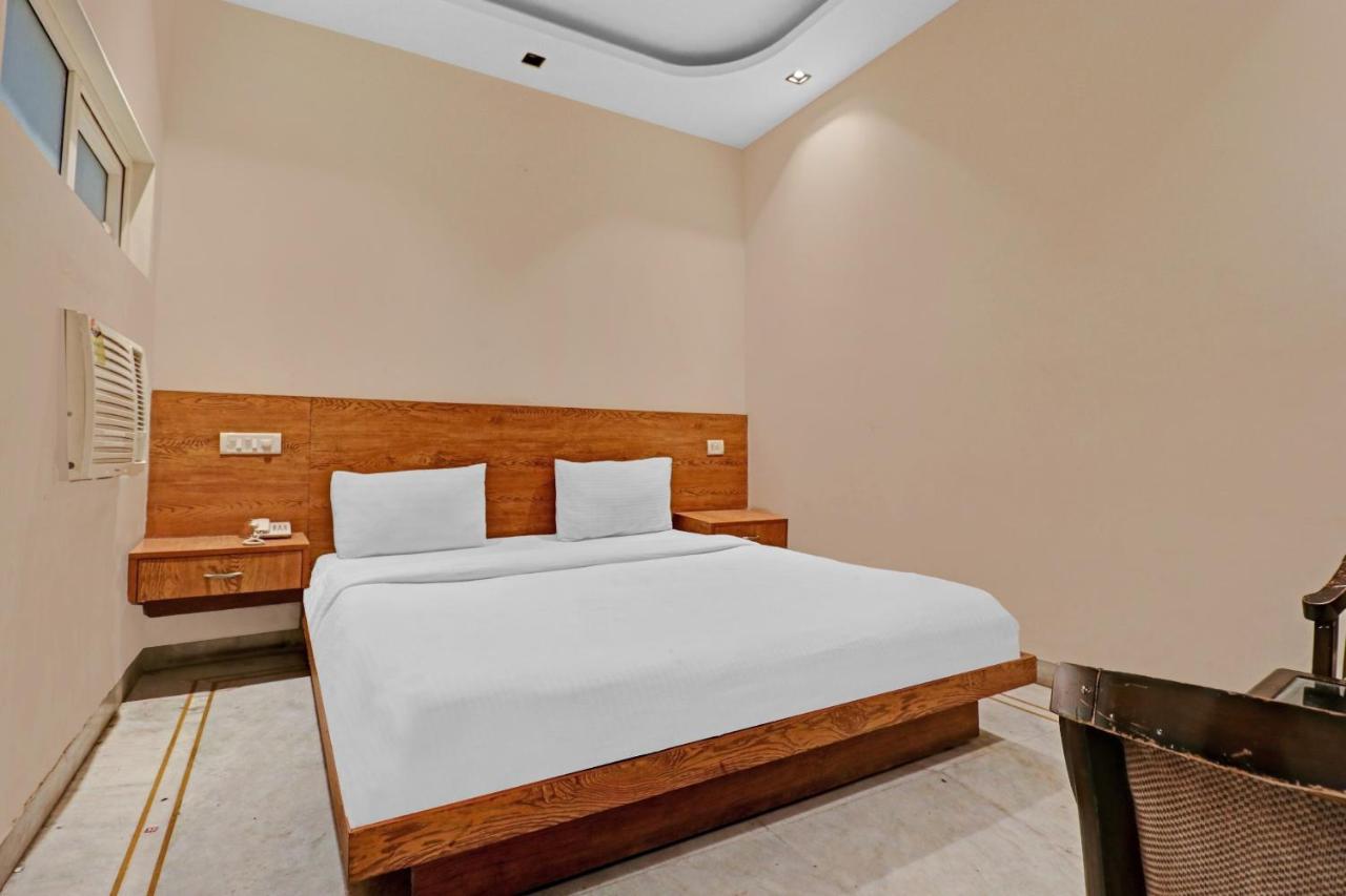 Airport Hotel Goodluck New Delhi Exterior foto