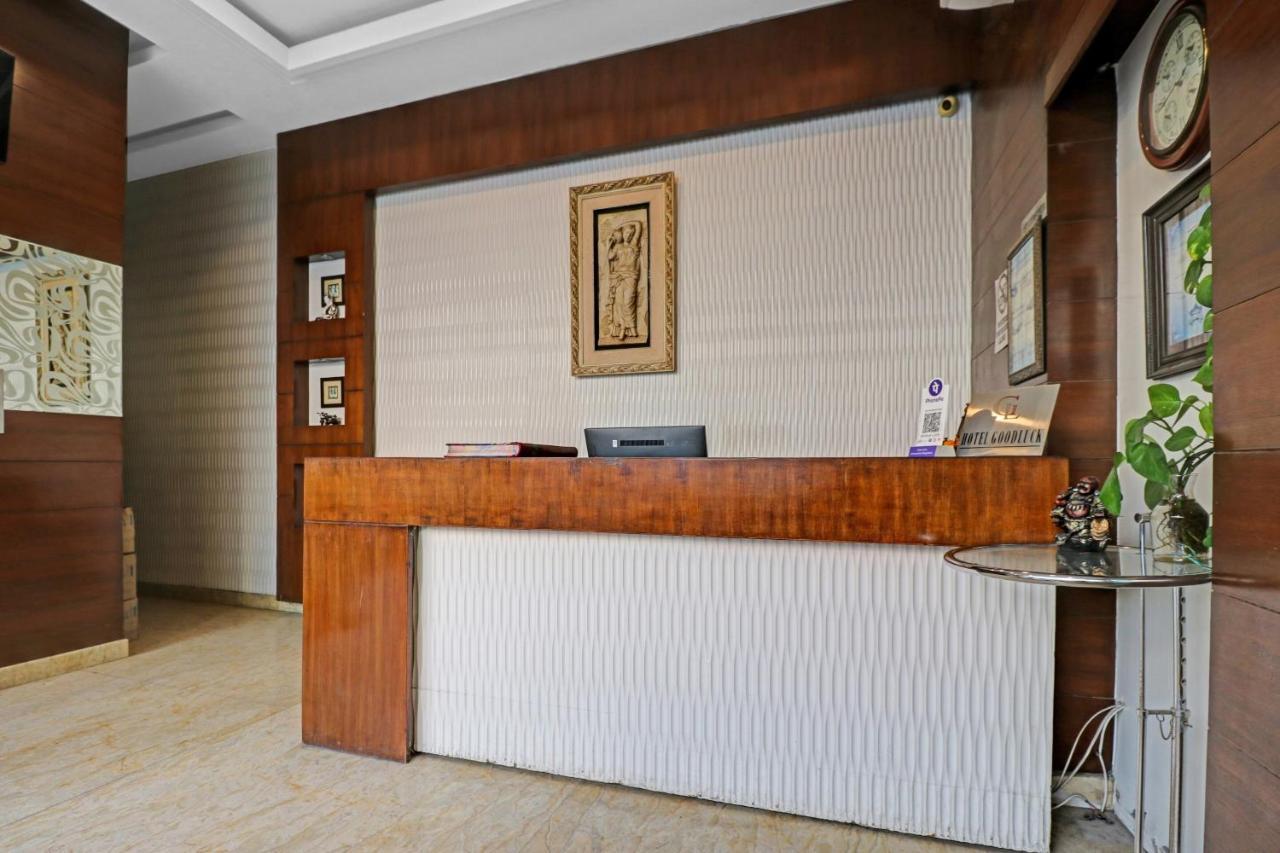 Airport Hotel Goodluck New Delhi Exterior foto