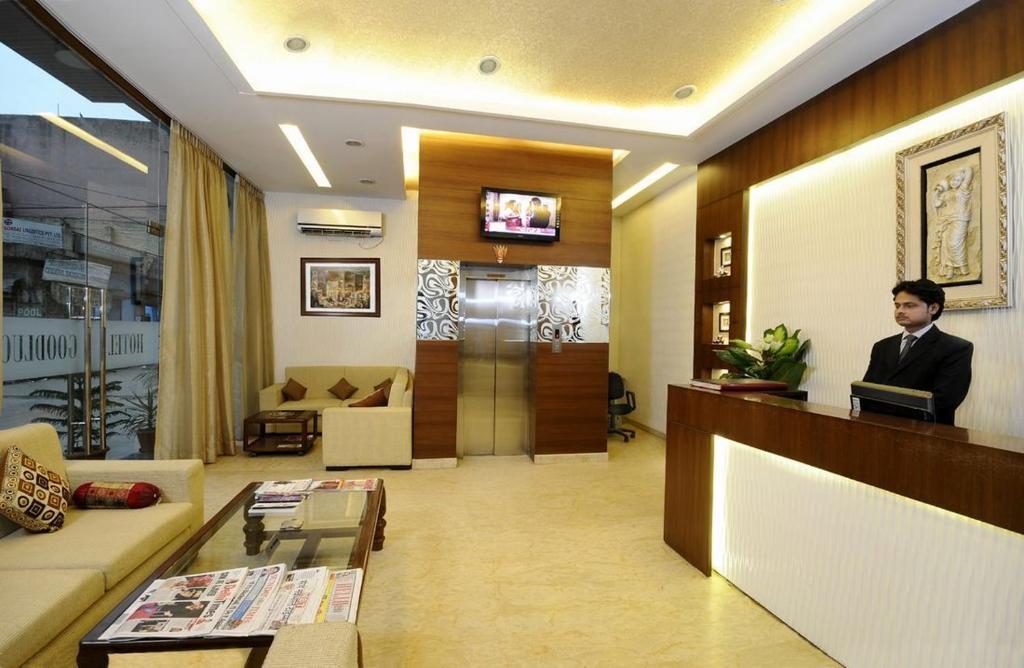 Airport Hotel Goodluck New Delhi Exterior foto