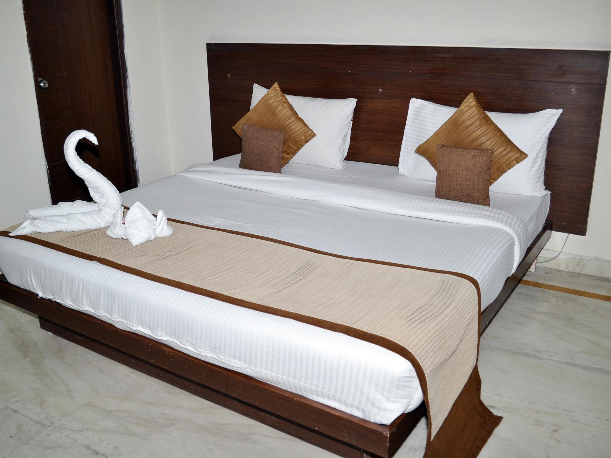 Airport Hotel Goodluck New Delhi Exterior foto